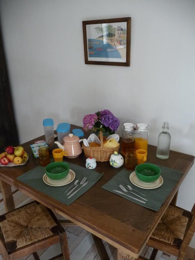 Bretagne Chambre D'Hotes Suite 53M2 Et Caravane Vintage Avec Cuisine Et Salle De Bains Privees Brittany B&B 53M2 Suite And Vintage Caravan Glamping With Private Kitchen And Bathroom Pleumeur-Gautier ภายนอก รูปภาพ
