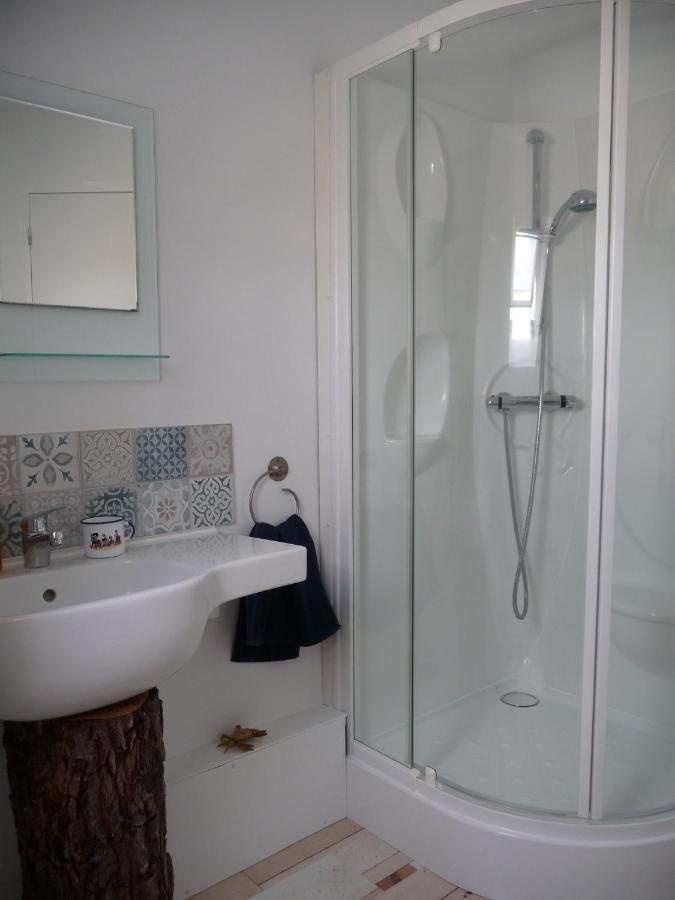 Bretagne Chambre D'Hotes Suite 53M2 Et Caravane Vintage Avec Cuisine Et Salle De Bains Privees Brittany B&B 53M2 Suite And Vintage Caravan Glamping With Private Kitchen And Bathroom Pleumeur-Gautier ภายนอก รูปภาพ