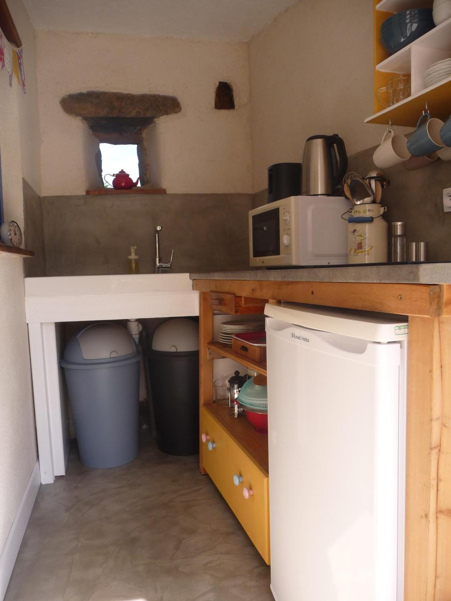 Bretagne Chambre D'Hotes Suite 53M2 Et Caravane Vintage Avec Cuisine Et Salle De Bains Privees Brittany B&B 53M2 Suite And Vintage Caravan Glamping With Private Kitchen And Bathroom Pleumeur-Gautier ภายนอก รูปภาพ
